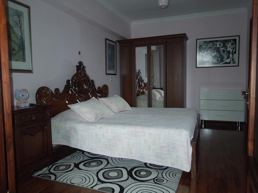 Lika'S Apartment Батуми Номер фото